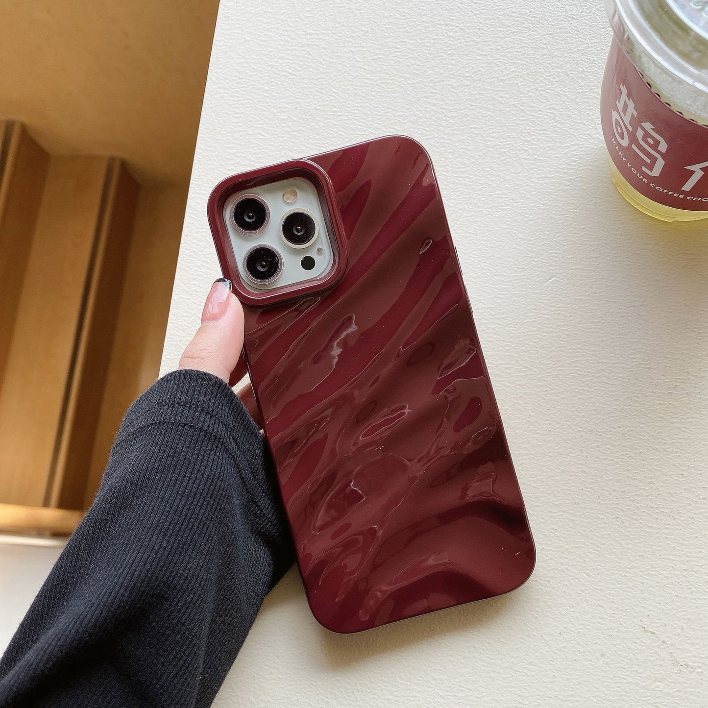 Cherry Red Wave | All iPhones